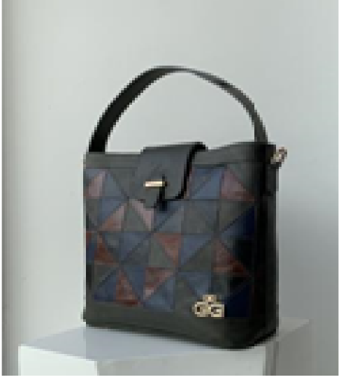 Picture of Gigi’s medium sized hand bag with magnet